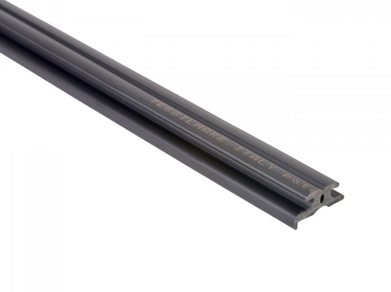 Montagestreifen für Scheuerleiste Radial 40, 8x2m (16m) Montagestreifen für Scheuerleiste Radial 40, 8x2m (16m)