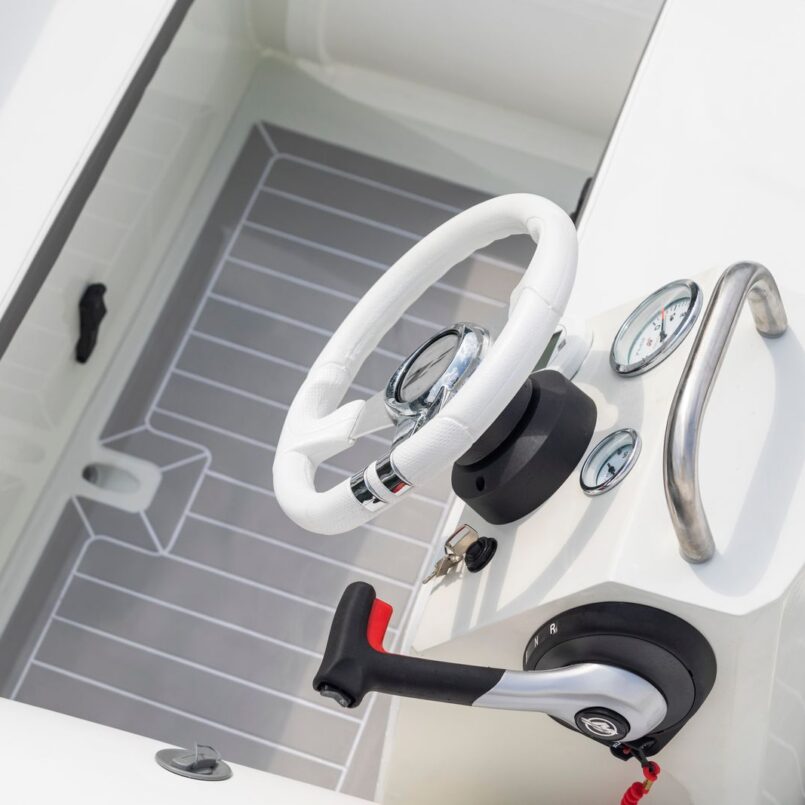 ZAR Mini LUX 12, Luxus RIB Schlauchboot, Länge 3.50m mit Aluminiumrumpf ZAR Mini LUX 12, Luxus RIB Schlauchboot, Länge 3.50m mit Aluminiumrumpf