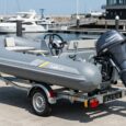 ZAR Mini Lux Tender 13 GREYLINE, Länge 3,90m + Yamaha 15PS (Führerscheinfrei) und Harbeck Trailer ZAR Mini Lux Tender 13 GREYLINE, Länge 3,90m + Yamaha 15PS (Führerscheinfrei) und Harbeck Trailer