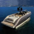INVICTUS TT460 mit Volvo IPS 2x 650 PS