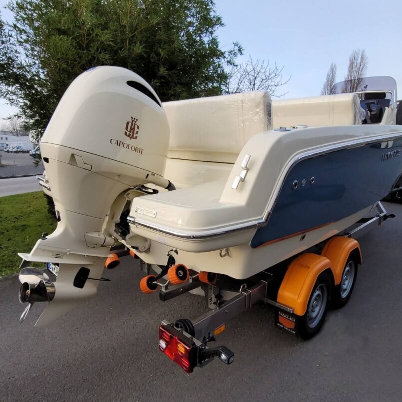 INVICTUS SX200 mit Sonderausstattung und Yamaha 150 PS INVICTUS SX200 mit Sonderausstattung und Yamaha 150 PS