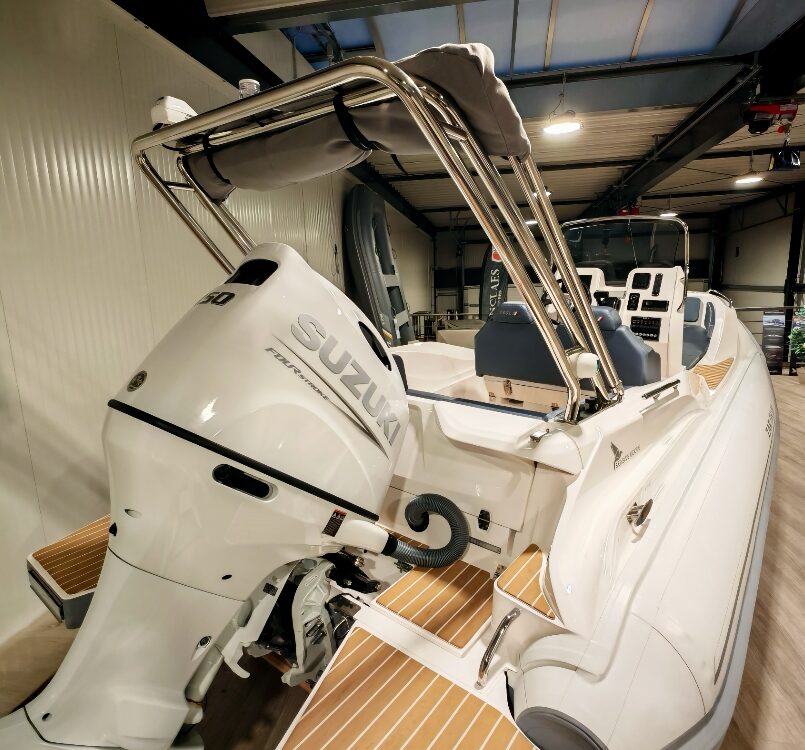 Sonderangebot: ZAR Formenti 59SL mit Sonderausstattung und Suzuki 150PS Sonderangebot: ZAR Formenti 59SL mit Sonderausstattung und Suzuki 150PS