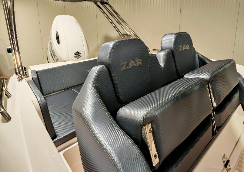 Sonderangebot: ZAR Formenti 59SL mit Sonderausstattung und Suzuki 150PS Sonderangebot: ZAR Formenti 59SL mit Sonderausstattung und Suzuki 150PS