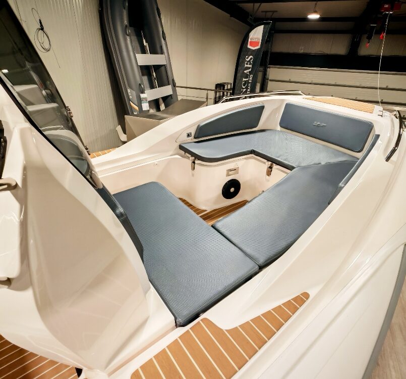 Sonderangebot: ZAR Formenti 59SL mit Sonderausstattung und Suzuki 150PS Sonderangebot: ZAR Formenti 59SL mit Sonderausstattung und Suzuki 150PS