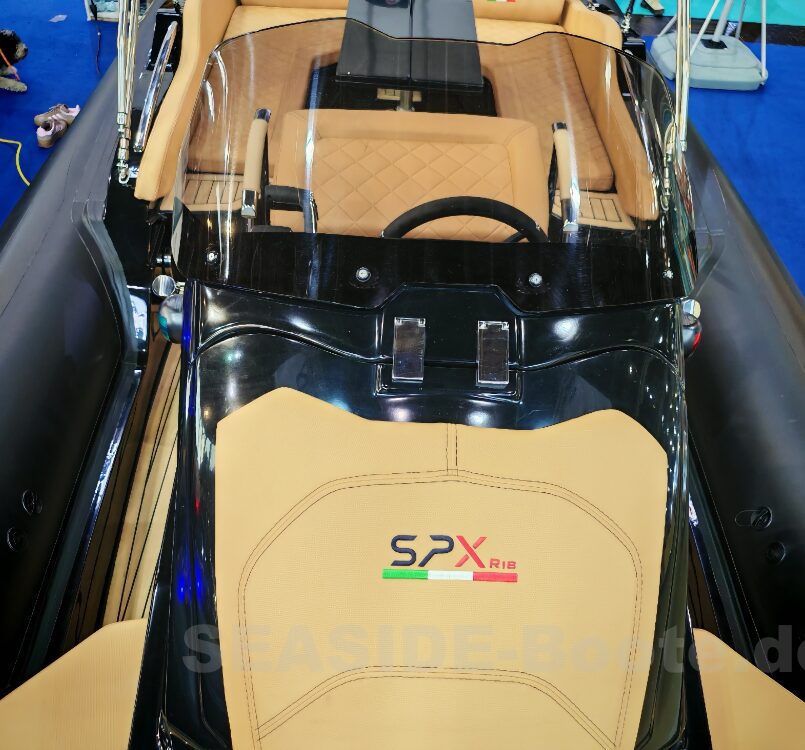 SPX RIB 24 Dinette mit Sonderausstattung und Mercury 300 PS SPX RIB 24 Dinette mit Sonderausstattung und Mercury 300 PS