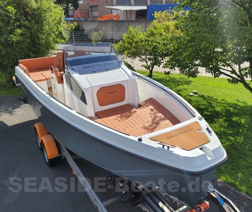 Motorboot Protagon 25 Space – Open Version Motorboot Protagon 25 Space – Open Version