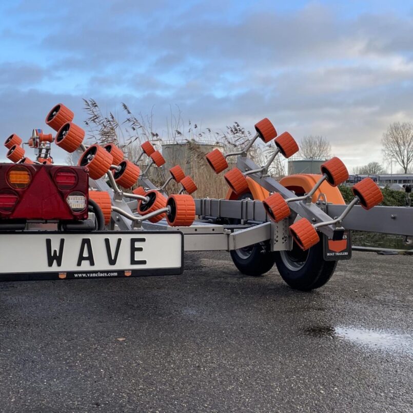 Trailer Vanclaes Excelleron Wave 2500-13″- 650, gebremst 2 Achsen Trailer Vanclaes Excelleron Wave 2500-13″- 650, gebremst 2 Achsen