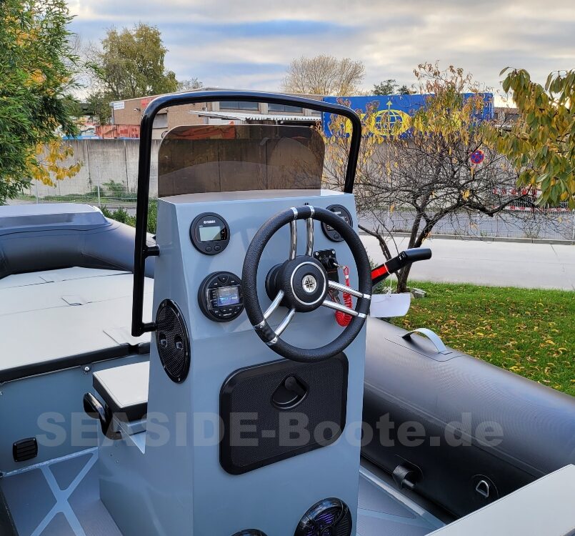 ZAR Mini RIB PRO 16SC Black Line, Länge 5m, Sonderausstattung + Yamaha V-Max 90 PS ZAR Mini RIB PRO 16SC Black Line, Länge 5m, Sonderausstattung + Yamaha V-Max 90 PS