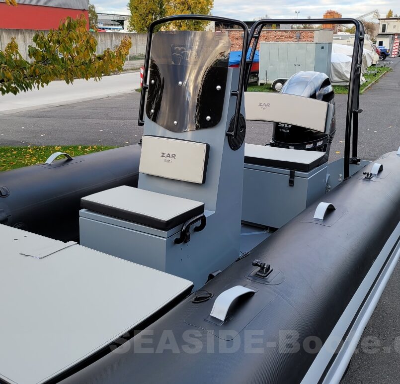 ZAR Mini RIB PRO 16SC Black Line, Länge 5m, Sonderausstattung + Yamaha V-Max 90 PS ZAR Mini RIB PRO 16SC Black Line, Länge 5m, Sonderausstattung + Yamaha V-Max 90 PS