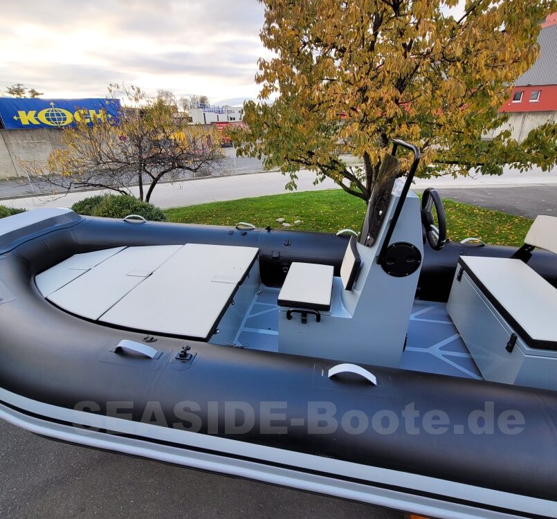 ZAR Mini RIB PRO 16SC Black Line, Länge 5m, Sonderausstattung + Yamaha V-Max 90 PS ZAR Mini RIB PRO 16SC Black Line, Länge 5m, Sonderausstattung + Yamaha V-Max 90 PS