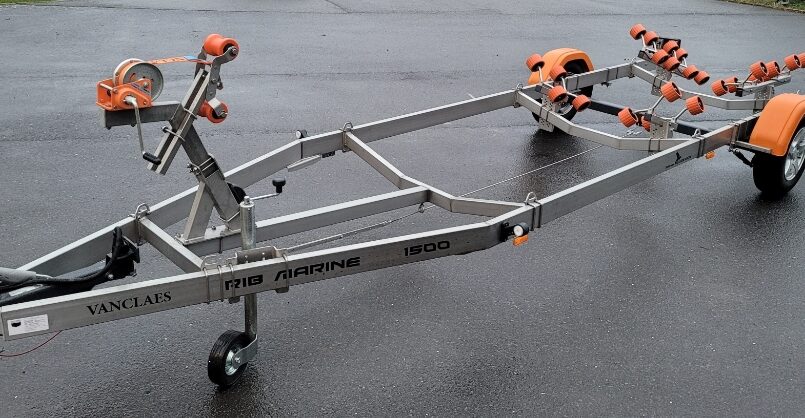Trailer Vanclaes RIB Marine WAVE 1500-14″- 650, gebremst 1 Achse Trailer Vanclaes RIB Marine WAVE 1500-14″- 650, gebremst 1 Achse