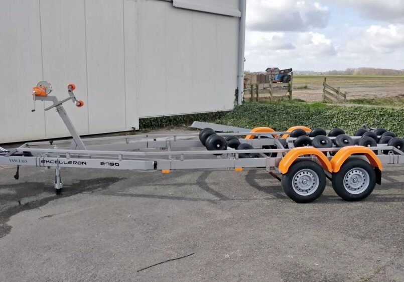Trailer Vanclaes Excelleron GYRO 2750-13“-650, gebremst, 2 Achsen Trailer Vanclaes Excelleron GYRO 2750-13“-650, gebremst, 2 Achsen