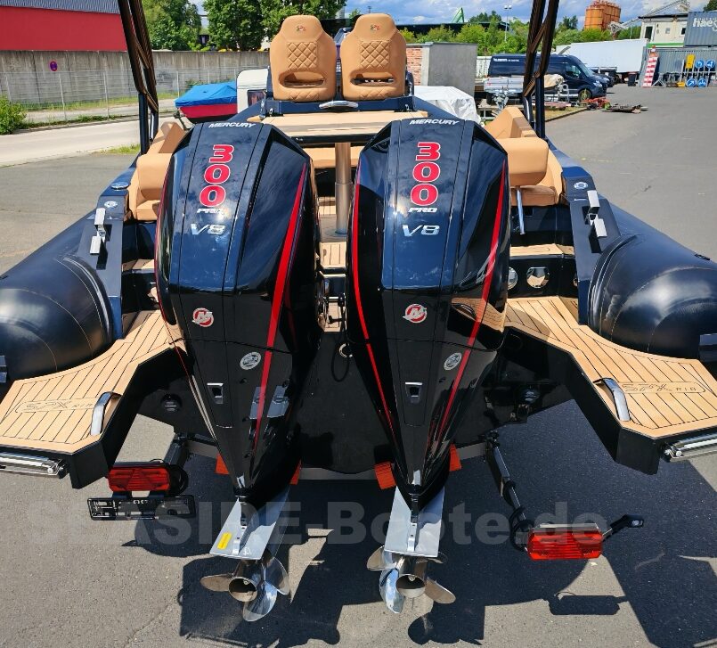 SPX RIB 32 Dinette mit Sonderausstattung und 2x Mercury 300 XS PRO SPX RIB 32 Dinette mit Sonderausstattung und 2x Mercury 300 XS PRO