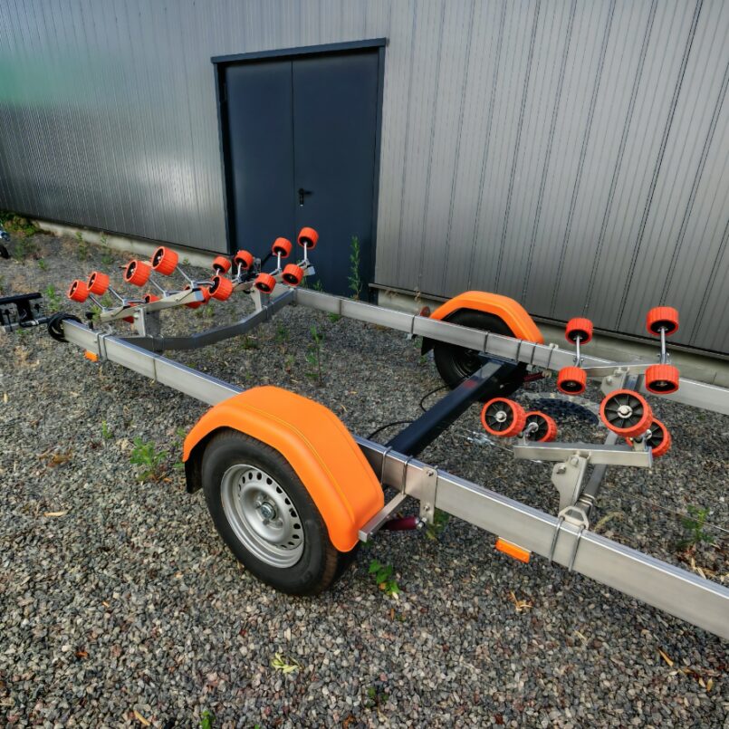Trailer Vanclaes RIB Marine Wave 1800 -14″- 650, gebremst, 1 Achse Trailer Vanclaes RIB Marine Wave 1800 -14″- 650, gebremst, 1 Achse