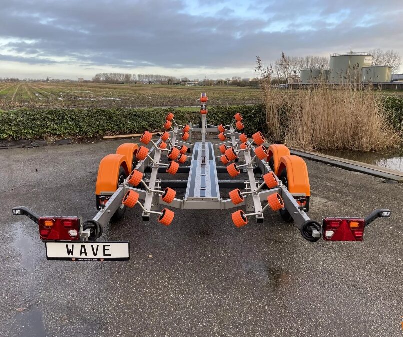 Trailer Vanclaes Excelleron Wave 2000-13″- 650, gebremst 2 Achsen Trailer Vanclaes Excelleron Wave 2000-13″- 650, gebremst 2 Achsen