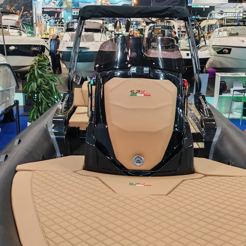 SPX RIB 24 Sport mit Sonderausstattung und Mercury 200 PS SPX RIB 24 Sport mit Sonderausstattung und Mercury 200 PS