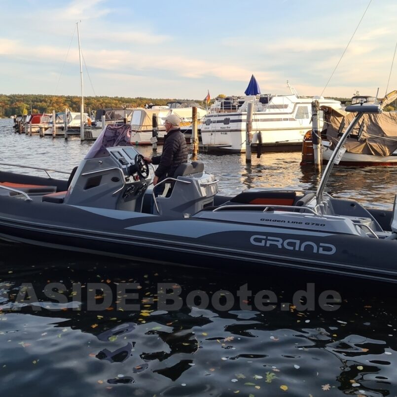 Gebrauchtboot: GRAND G750 HGL mit Sonderausstattung + Evinrude E250 H.O., BJ 2021 mit Kuhz Trailer Gebrauchtboot: GRAND G750 HGL mit Sonderausstattung + Evinrude E250 H.O., BJ 2021 mit Kuhz Trailer