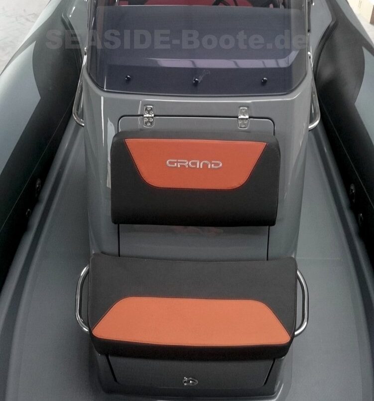 Gebrauchtboot: GRAND G750 HGL mit Sonderausstattung + Evinrude E250 H.O., BJ 2021 mit Kuhz Trailer Gebrauchtboot: GRAND G750 HGL mit Sonderausstattung + Evinrude E250 H.O., BJ 2021 mit Kuhz Trailer